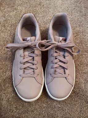 Nike Court Royal Maeve Sneakers